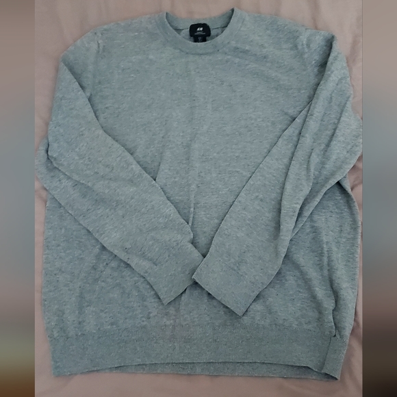 Slim Fit Crewneck - Picture 2 of 3